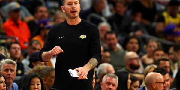 湖人官宣续约雷迪克 菜鸟赛季率队杀至西部第三