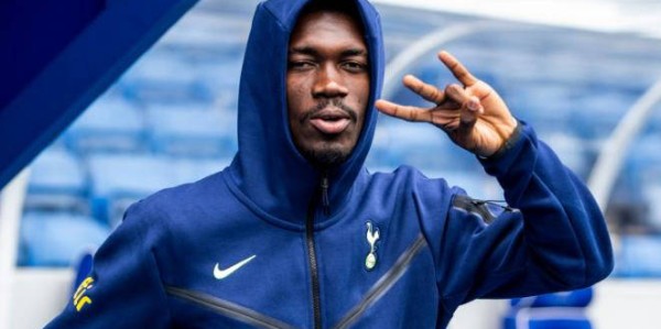 穆里尼奥的点名，28岁中场全能！意甲豪门受阻，费内巴切近在咫尺