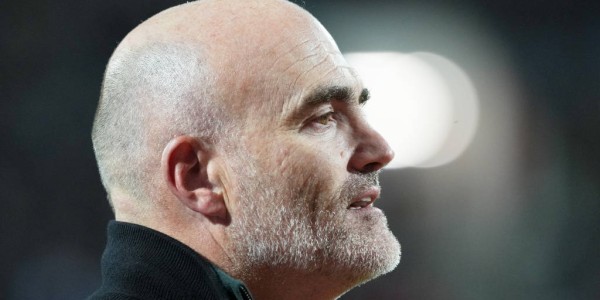 巴黎欧冠主场再陷危机：半场0-2落后拜仁，历史重演的背后有何深意？